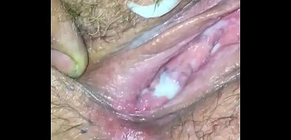  fucked huge creampie out of her pussy